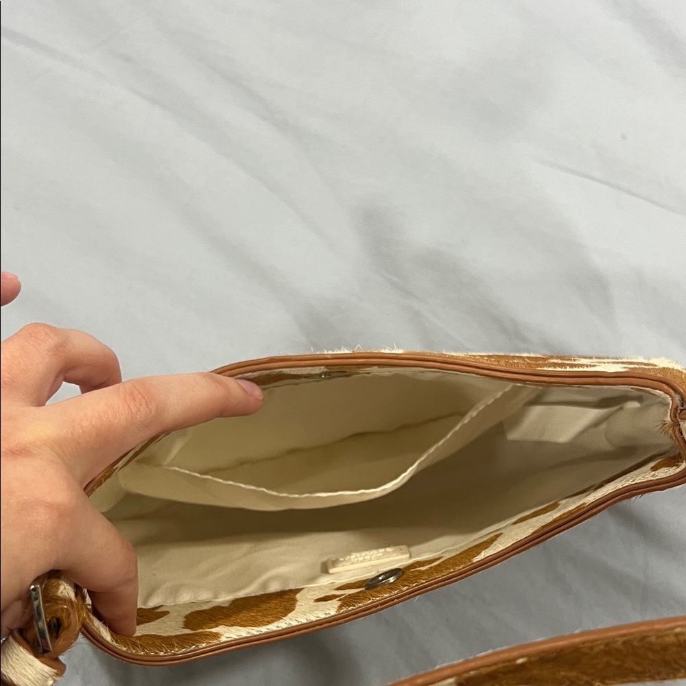 Brown and Cream Women's Shoulder Bag - Picture 4 of 5